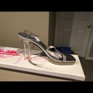 Stuart weirzman dress heals size 7